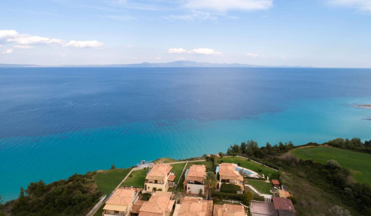 Porto Thea Alexandra Shared Pool Villa, أفيتوس المظهر الخارجي الصورة