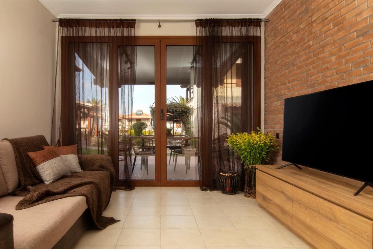 Porto Thea Alexandra Shared Pool Villa, أفيتوس المظهر الخارجي الصورة